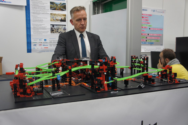 Modell Automobilmontage1